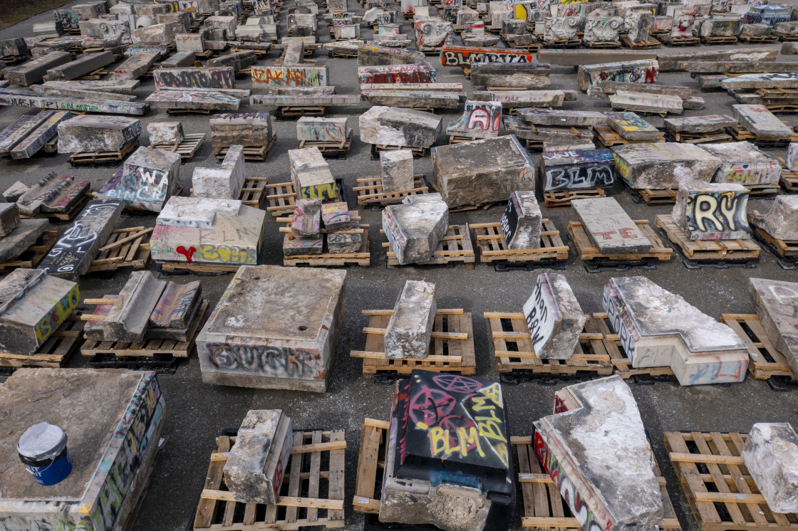 Sanjay Suchak, Lee Pedestal Disassembled, Richmond, 2022. Collection of the artist.